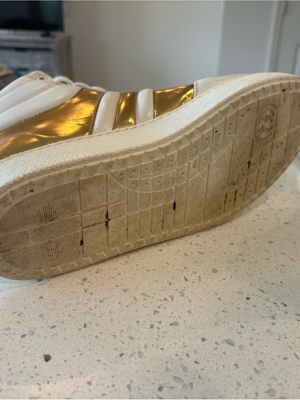 Gucci White Leather High-Top Sneakers with Metallic Gold Panels - Picture 7 of 9